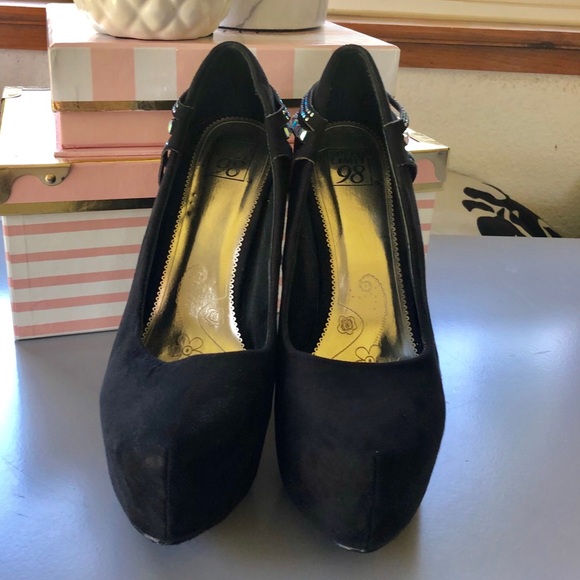 SL98 Heels - Picture 7 of 7